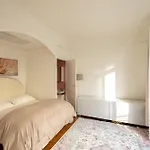 Elegant Apartment - Eiffel Tower